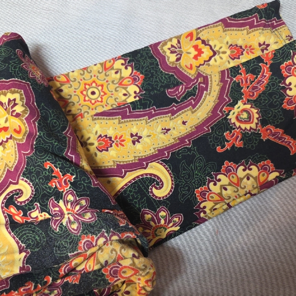 Colorful Paisley TC LuLaRoe Leggings - Picture 2 of 2